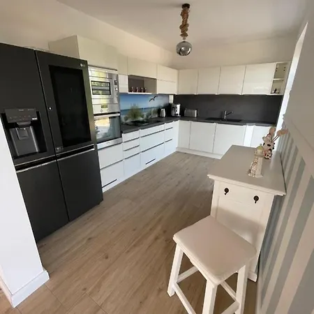Joline Holiday home Middelhagen